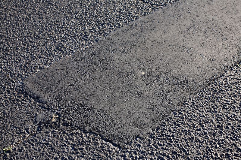 How Heavy Traffic Impacts Commercial Asphalt Surfaces