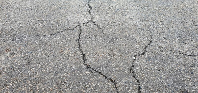 How Heavy Traffic Impacts Commercial Asphalt Surfaces